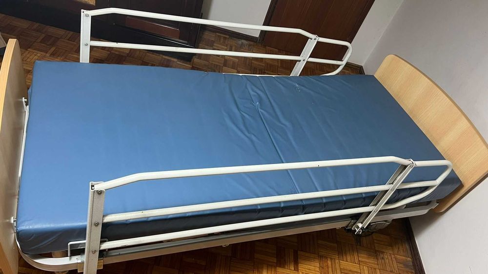 Cama articulada eléctrica elevatória