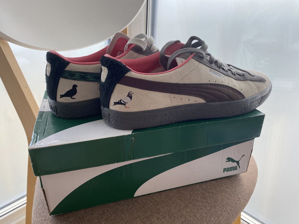 Лімітовані кросівки Puma Suede VTG Staple Atmos Pigeon Crow