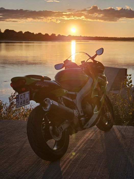 Kawasaki Ninja ZX6R j1 2000