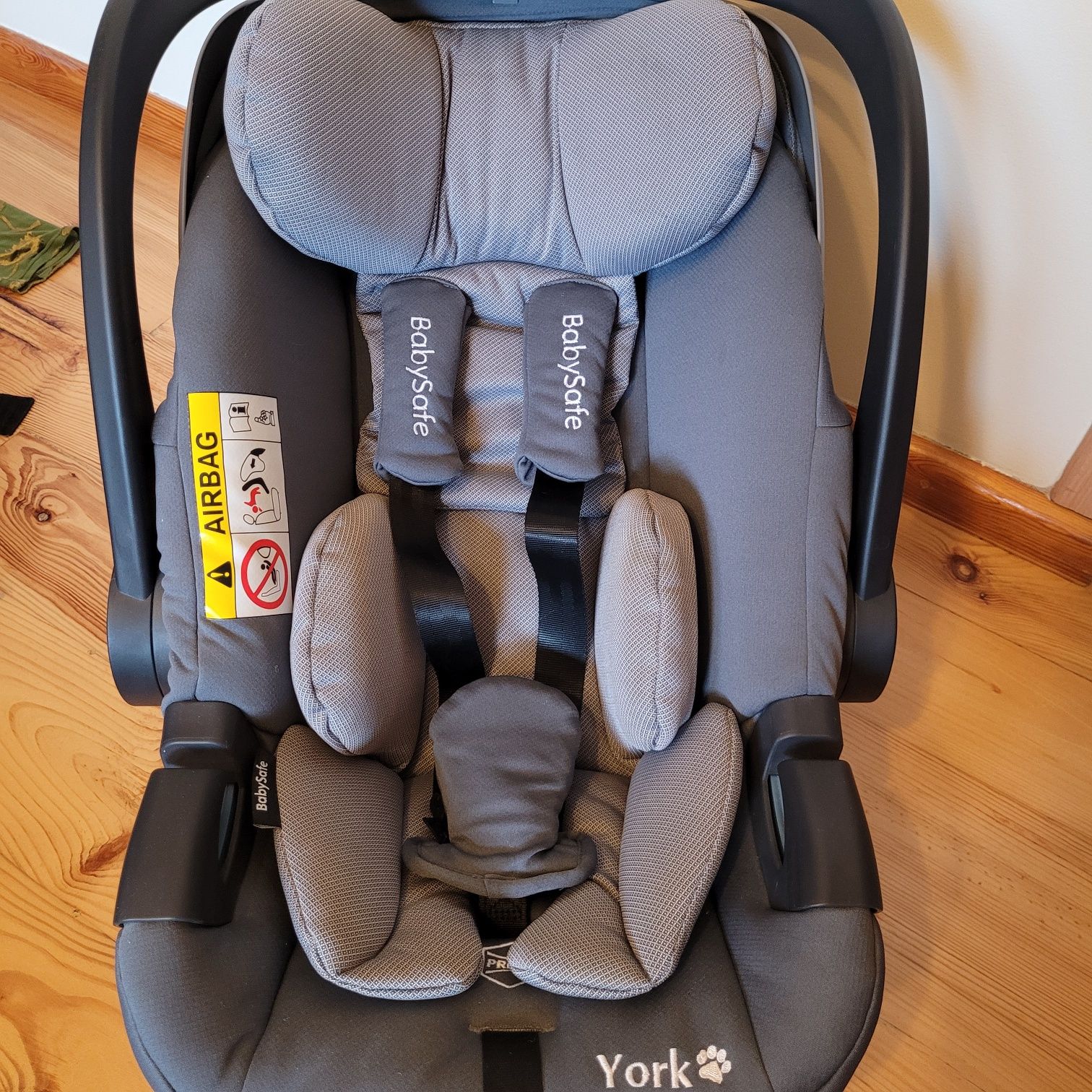 Fotelik BabySafe York 0-13 kg  + baza Isofix