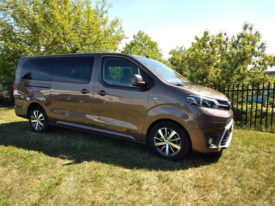 Toyota PROACE VERSO FAMILY salon PL 1-wł. bezwypadkowy 8-os. hak