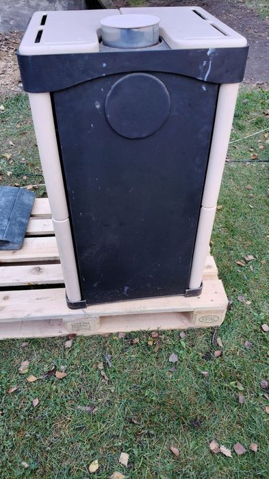 Kominek wolnostojący kaflowy