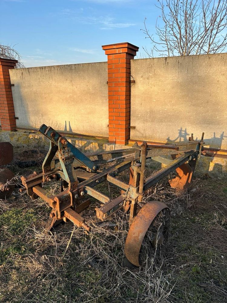 Продам плуг плн 3 35