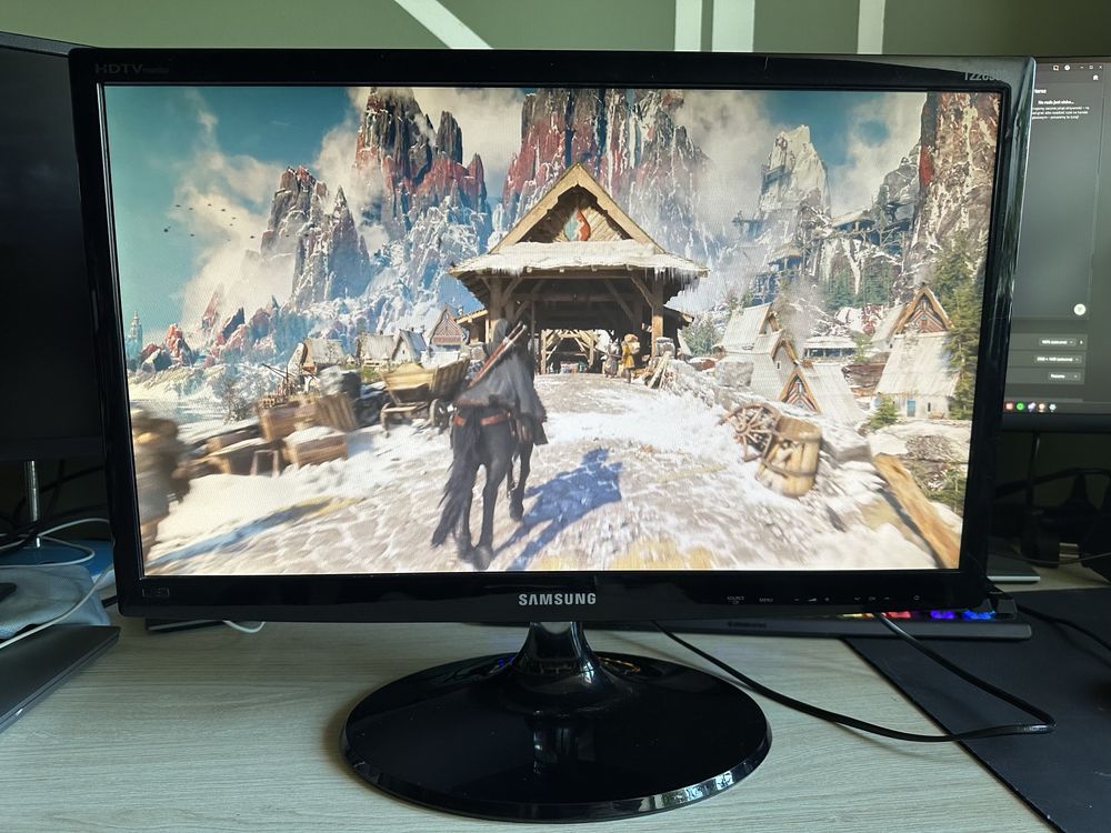 Telewizor Samsung 22”