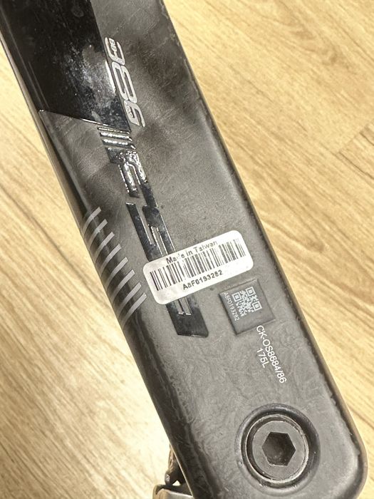 Korba FSA SL-K Light 52/36z 175mm Carbon BB386EVO  + Pedały Shimano