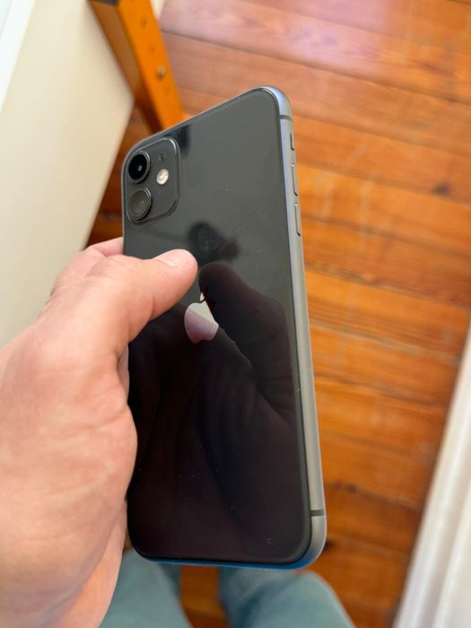 iPhone 11 em perfeito estado