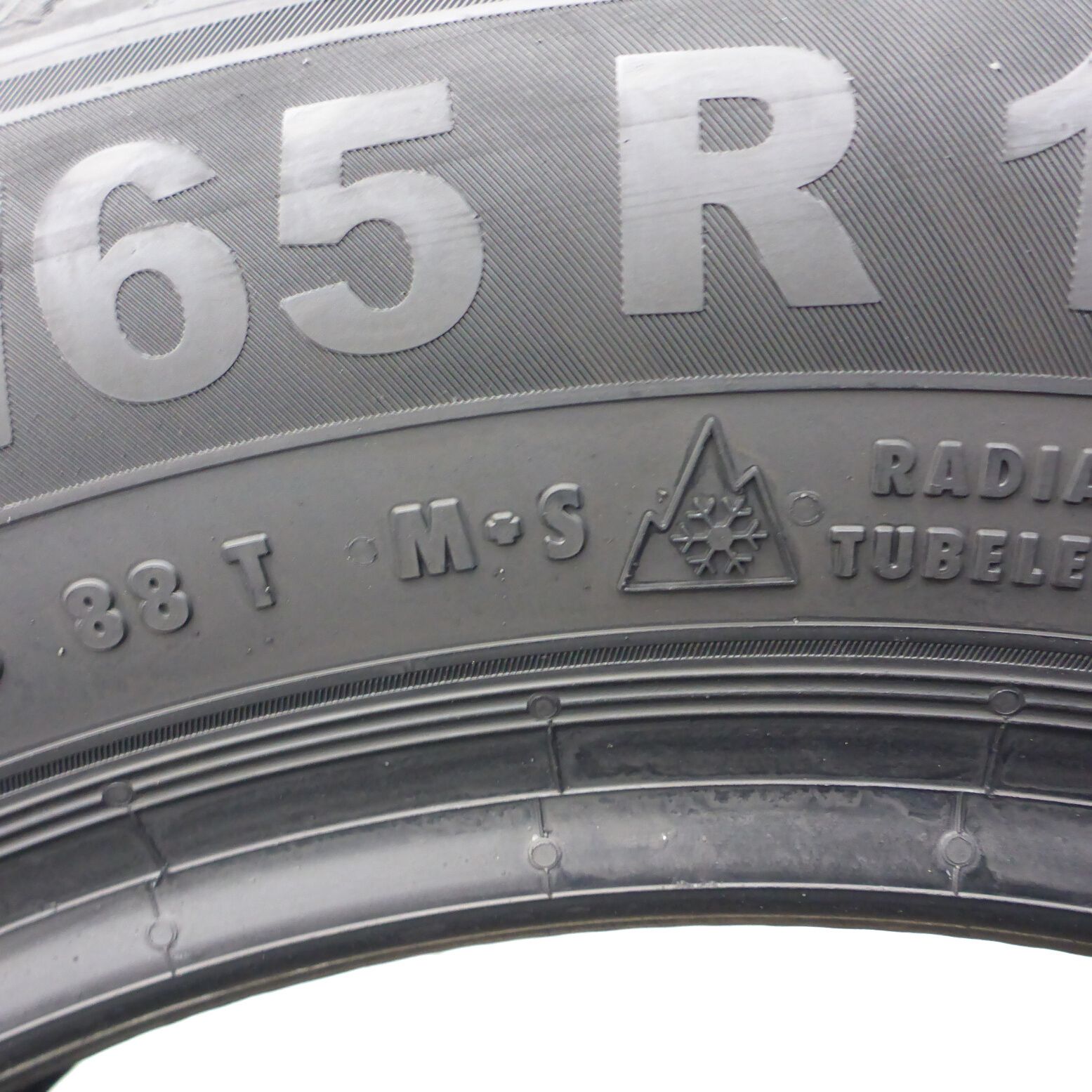 Opony 185/65/15 Semperit 185/65R15 88T Speed-Grip 5 Zimowe 2024 7,2mm