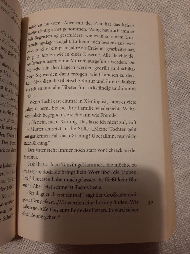 Iris Lemanczyk, Das verlorene Land Eine Flucht aus Tibet.