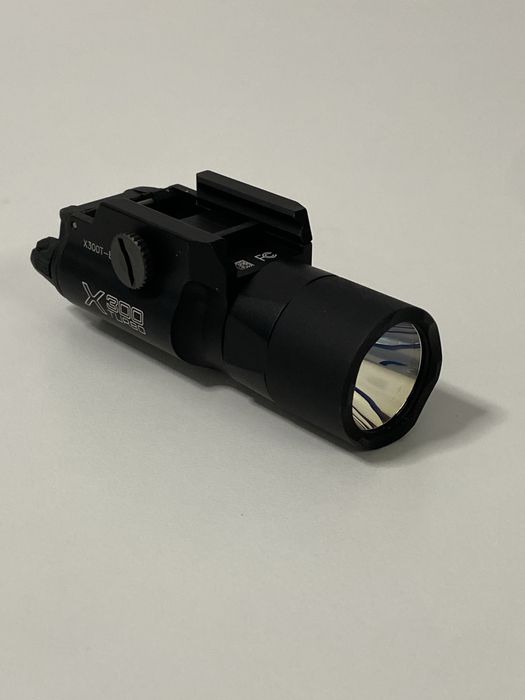 Latarka Surefire X300T-B  Oryginalna