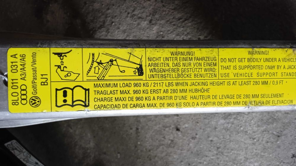 Домкрат  WV Audi BJ1.