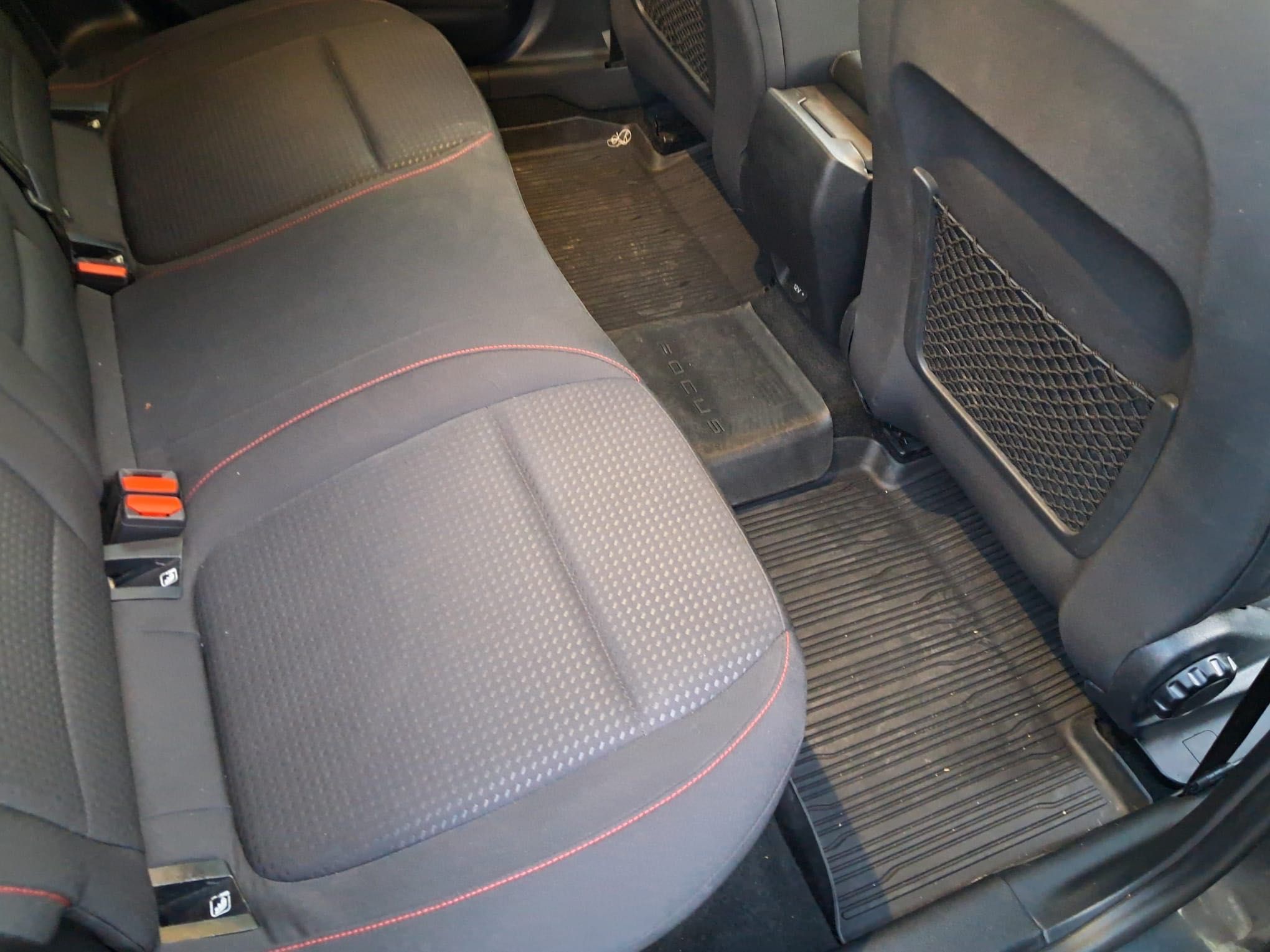 Ford Focus ST line