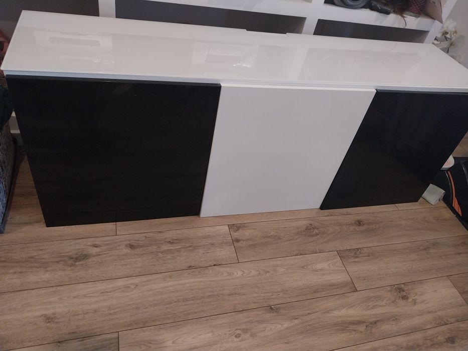 Komoda w połysku plus blat szklany