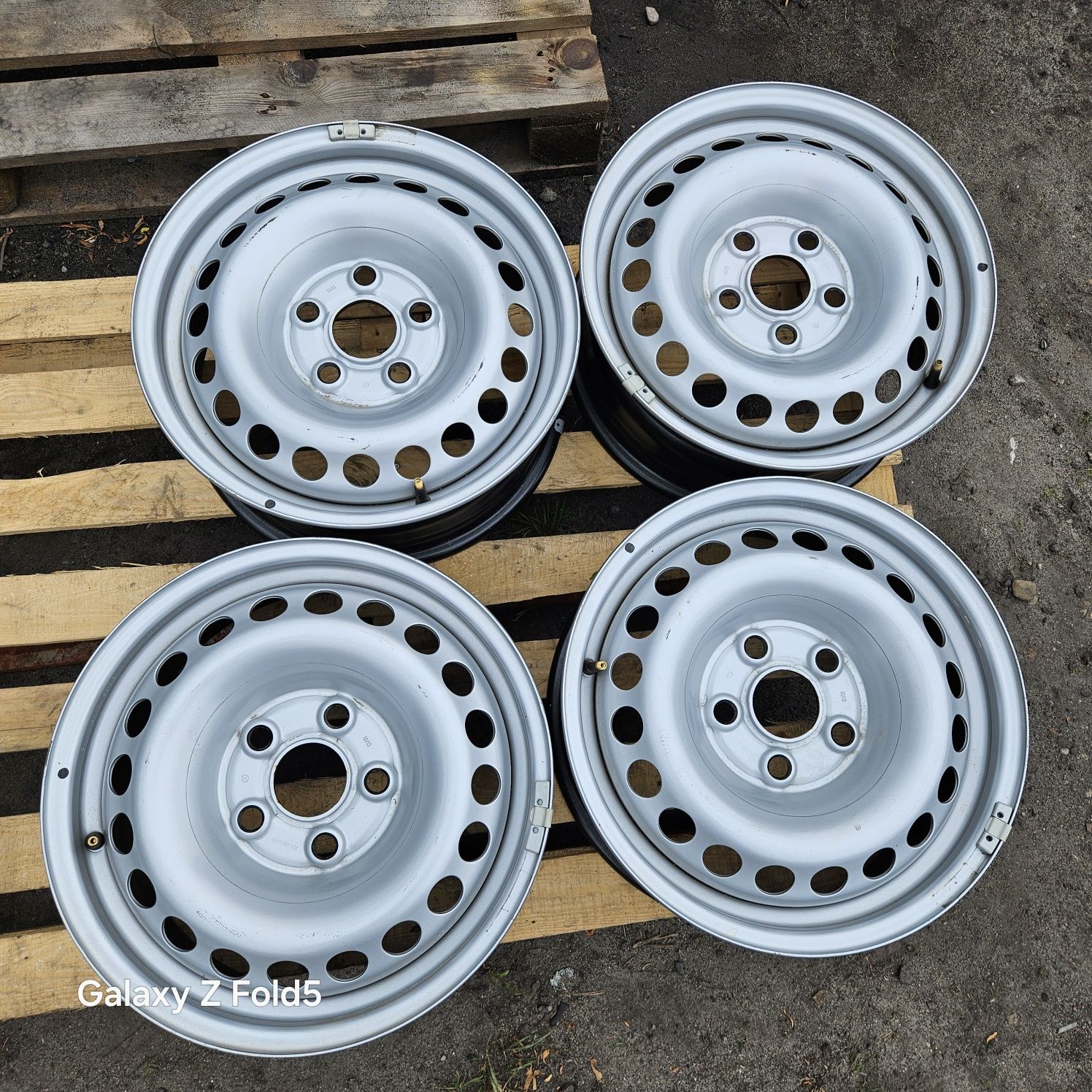 Nowe Felgi 16 VW T5 VW T6 VW T7 VW Crafter Man TGE 5x120 ET51