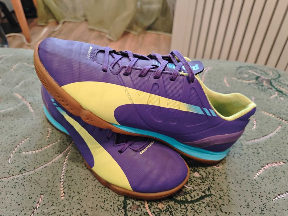 Футзалки Puma Evo Speed 4 (оригинал)фирменные  размер-39 стелька- 25см
