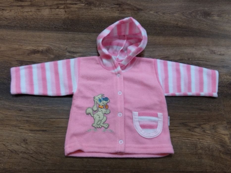 Polarowa bluza niemowlęca dla dziewczynki R.62 jasny róż piesek