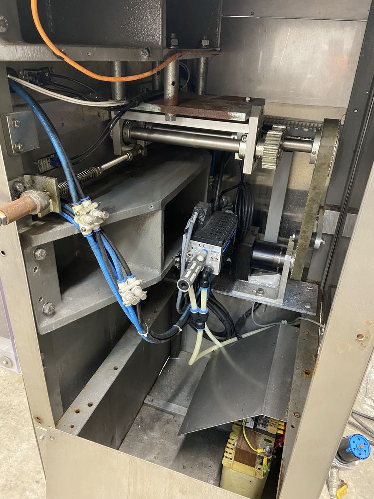 Pionowa Maszyna Pakująca Omron Servo Serwomotor PLC