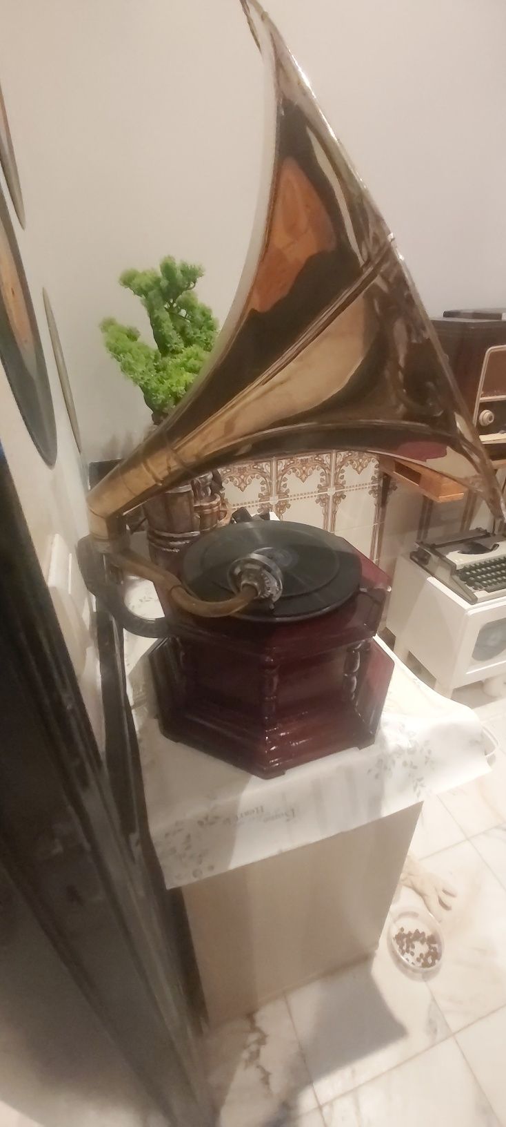 Gramophone                        .