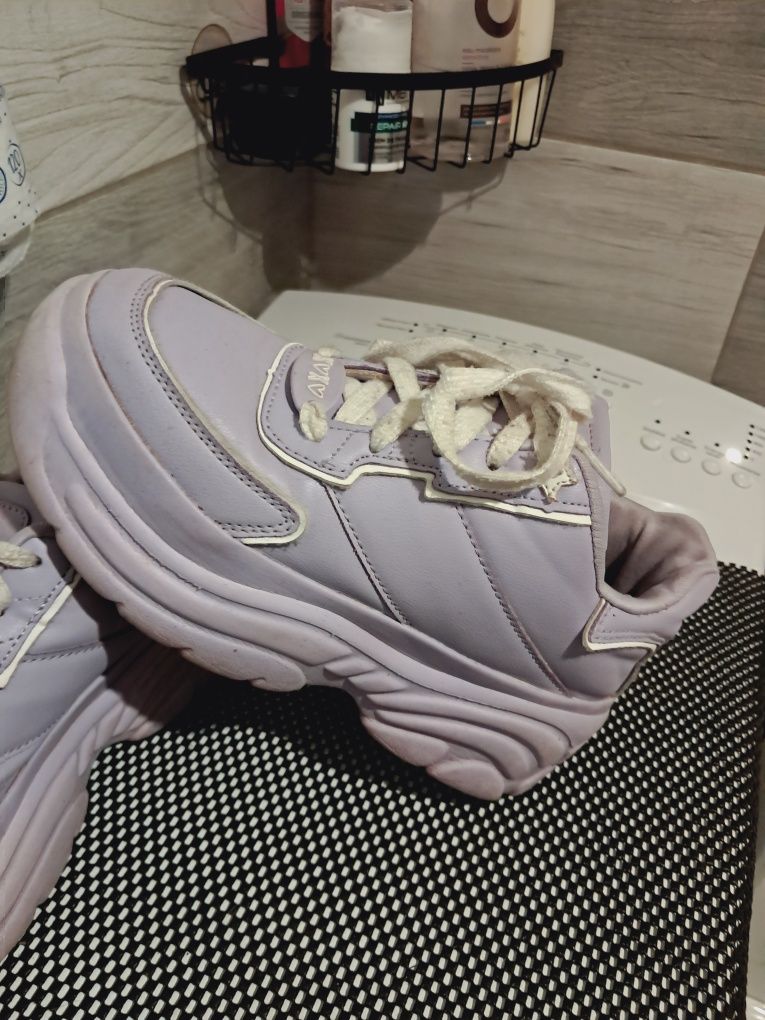 Sneakersy 35 Dezee