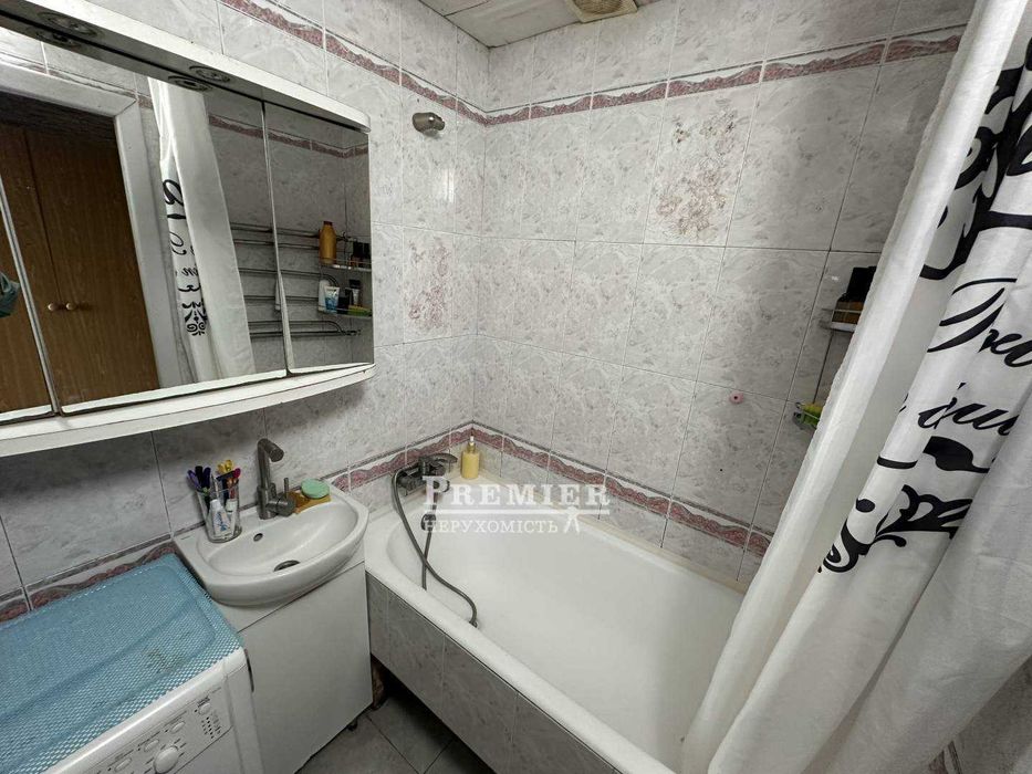 3 комнатная квартира 66 м2  с Ремонтом на Таирова рынок Южный