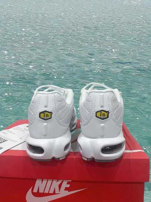 buty Espadryle NikeAirMaxTNPlusWhite Espadryle R.37.5