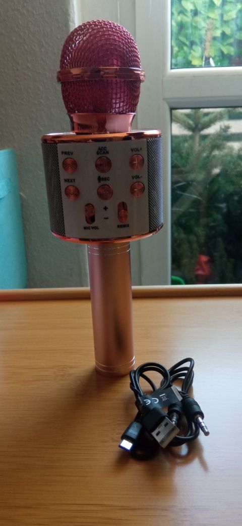 Mikrofon do karaoke bluetooth do śpiewu złoty czarny USB z głośnikiem