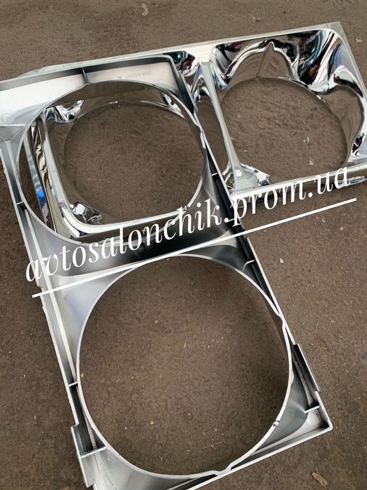 Решетка радиатора Ваз 2106 черная хромированная в сборе с очками