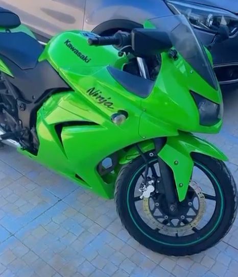 Kawasaki Ninja 250R 2013 – Escape Arrow – 43.000 km