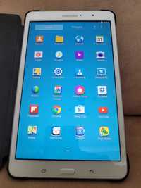 Tablet   Samsung Galaxy  Tab PRO + etui