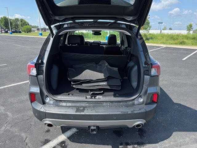 2022 Ford Escape Hybrid Titanium