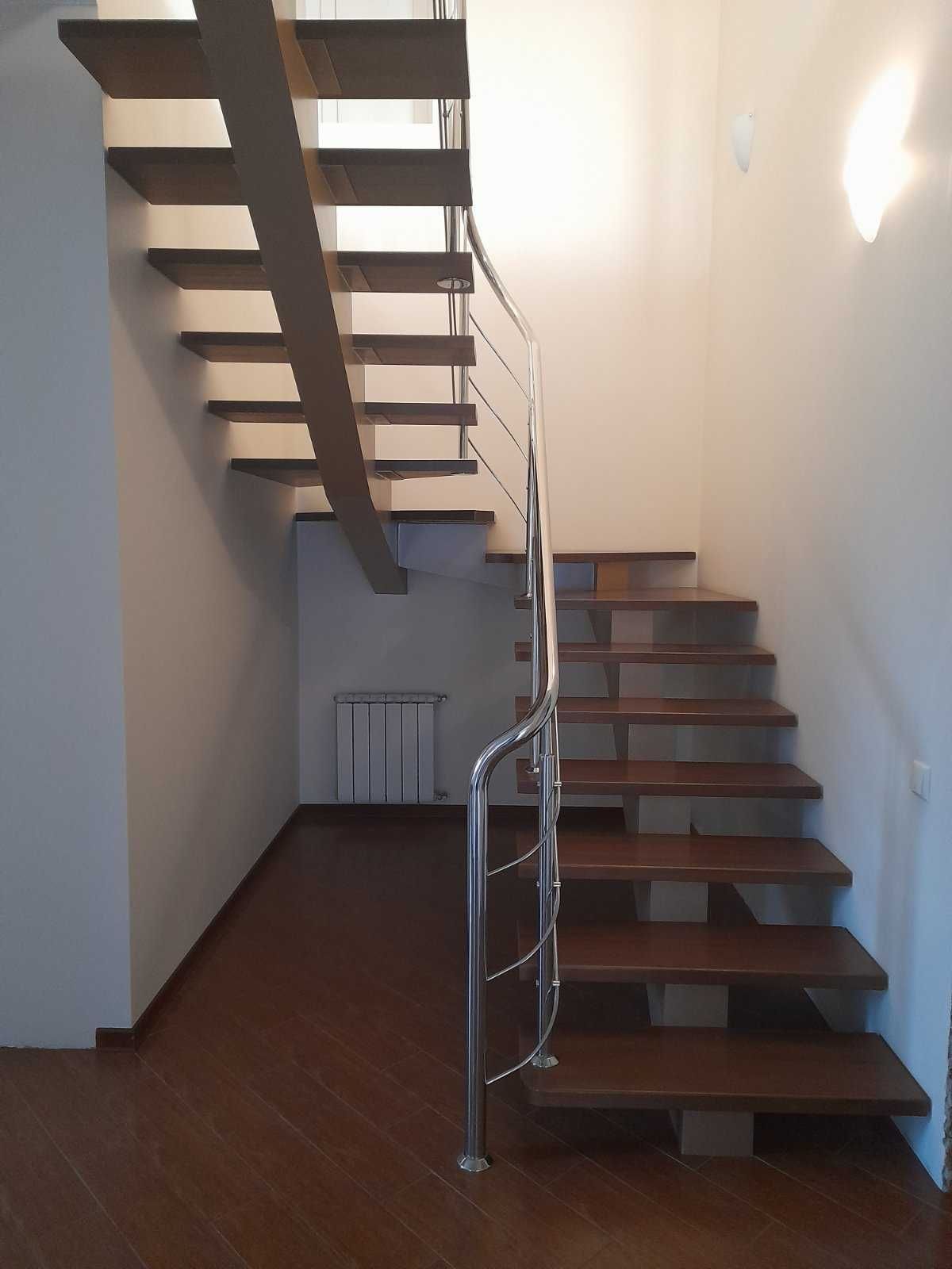 Без комісії! Будинок 190м², сауна з гаражем 50м², гостьовий 36 м²