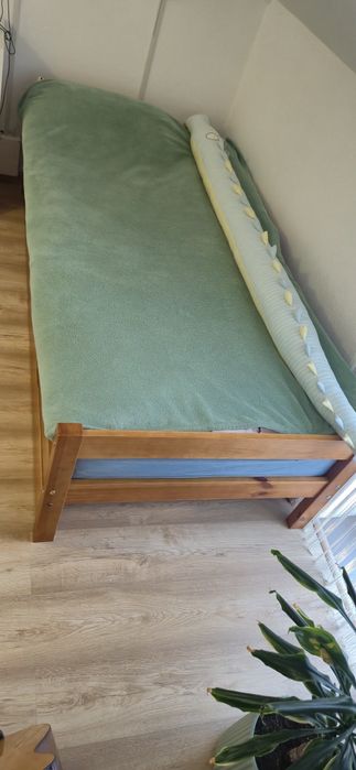 Односпальне ліжко 90×200 з ящиками з натурального дерева