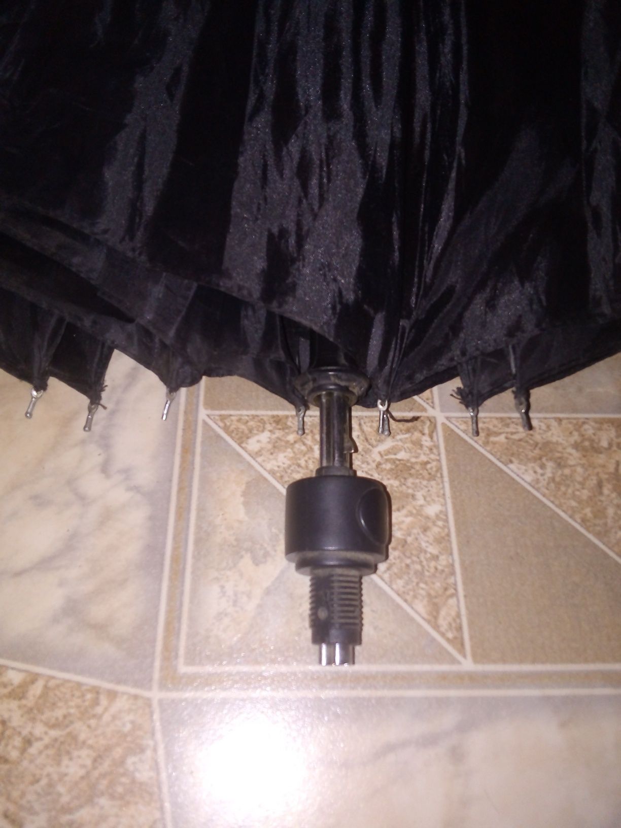 Зонт полуавтомат, черный. Без рукоятки.