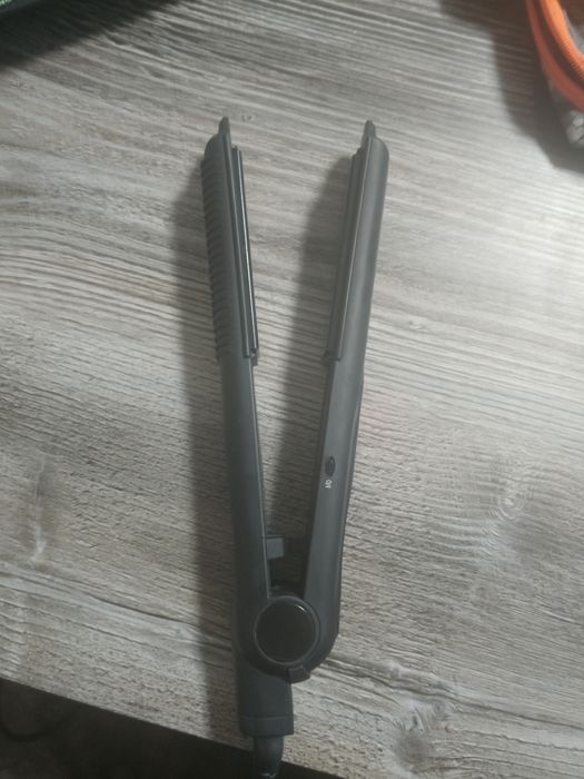 випрямляч для волосся "Remington Professional"