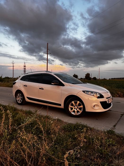 Продам рено меган 3 2010 року автомат Renault Megane 3