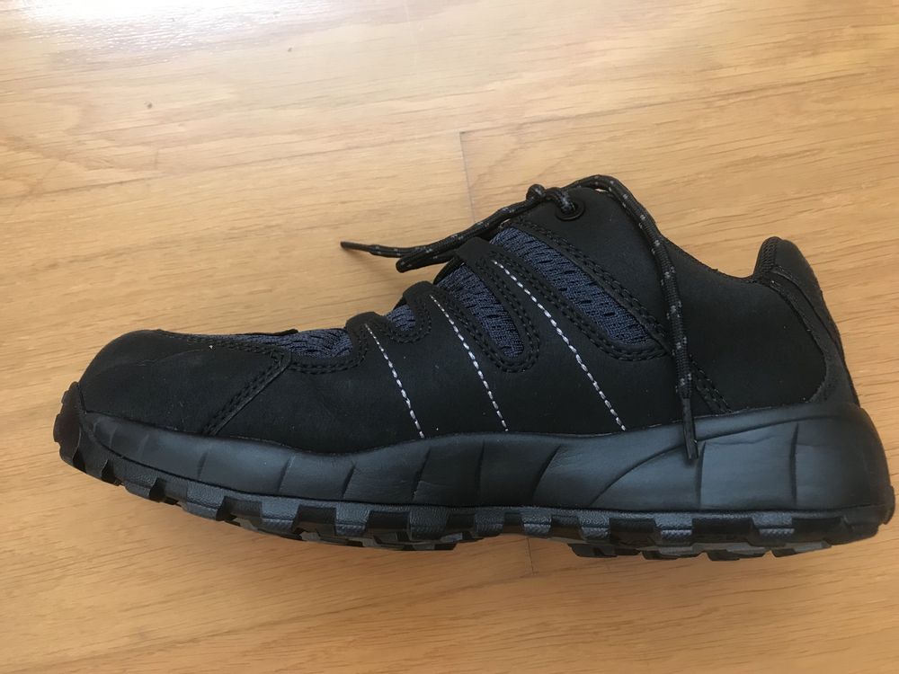 Sapatos de seguranca