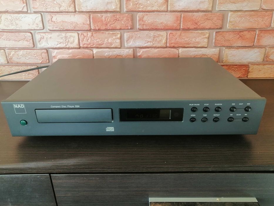 Odtwarzacz CD NAD 524