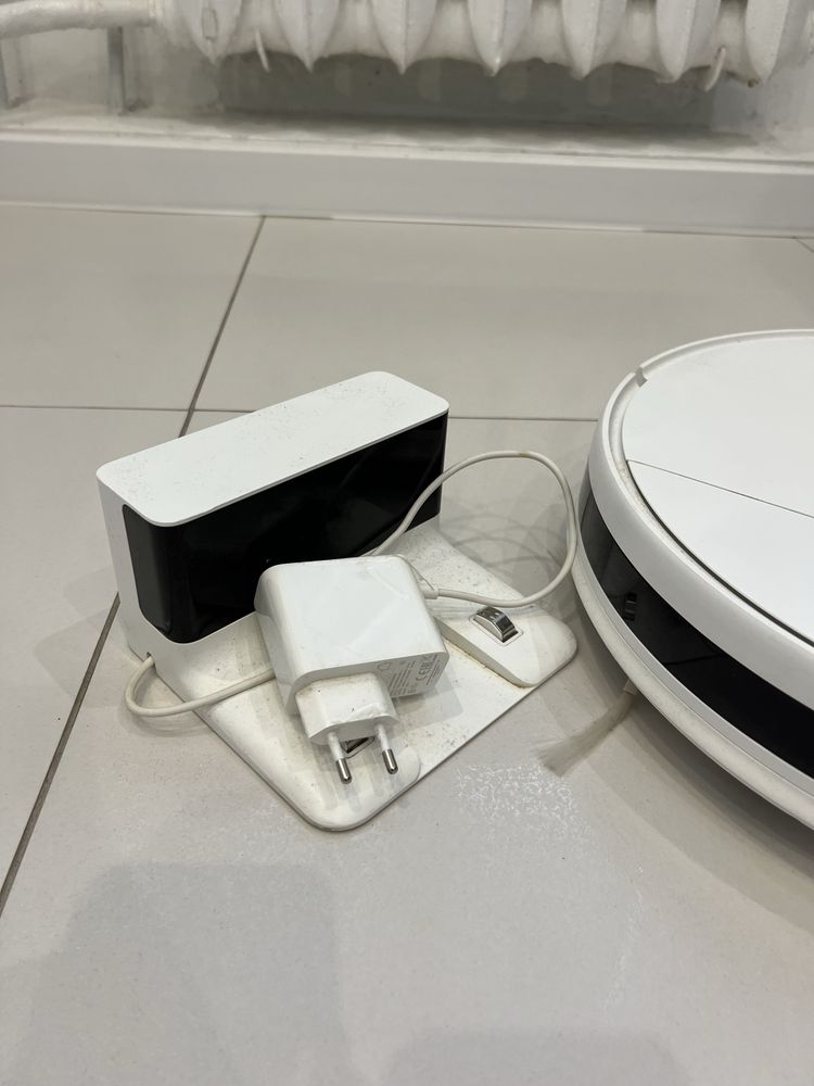 Робот Пилсосо / Робот-пылесос Mi Robot Vacuum-Mop Essential
