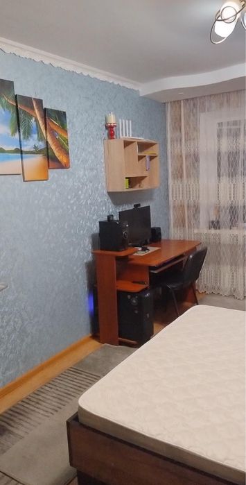 Здається 2 кім квартира біля Критого ринку