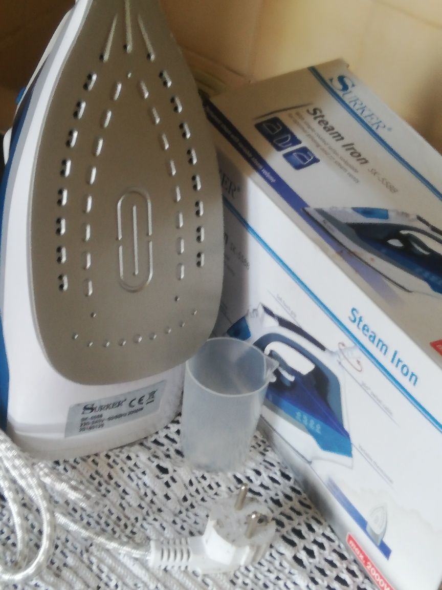 Ferro de engomar a vapor