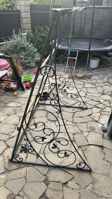 Продам дашок над вхідними дверима!