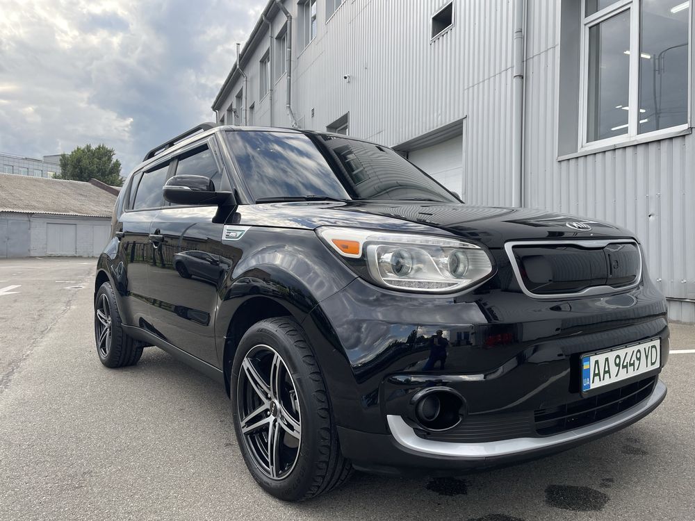 KIA SOUL EV  2017 року