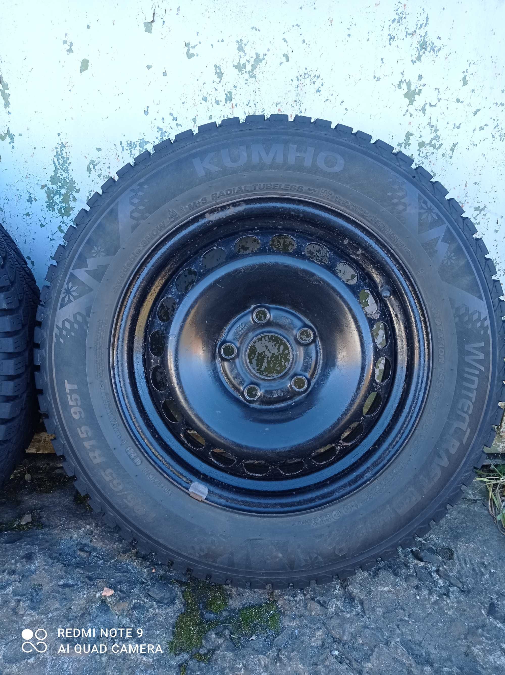 Диски з новою зимовою резиною KUMHO Winter Craft ice 195/65R15