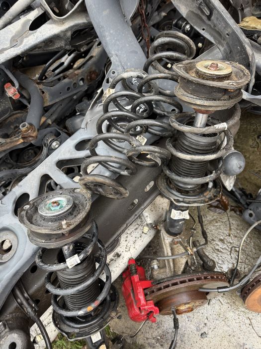 Пружини Гольф 7 GTI комплект