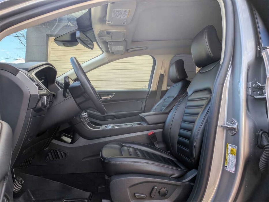 Ford Edge SEL      2021