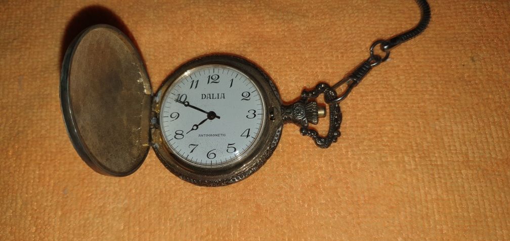 Zegarek Dalia ( łańcuszek )