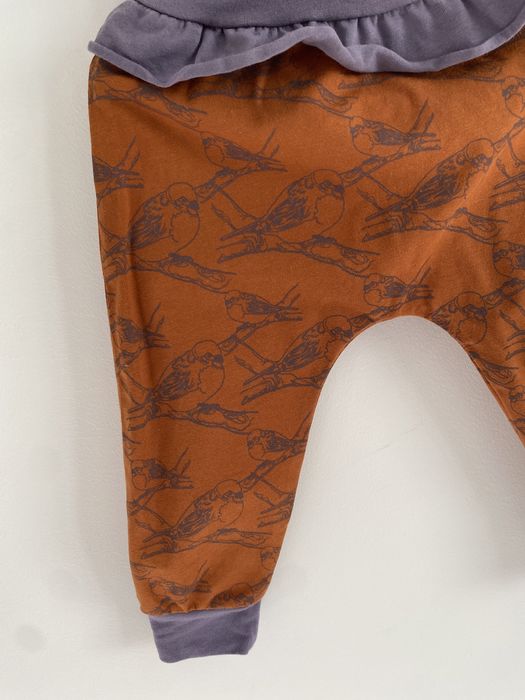 Legginsy be Kids 62/68 ptaszki musztardowe fioletowe falbanka