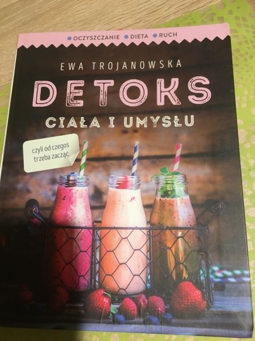 Książka ,,Detoks ciała i umysłu ", POLECAM