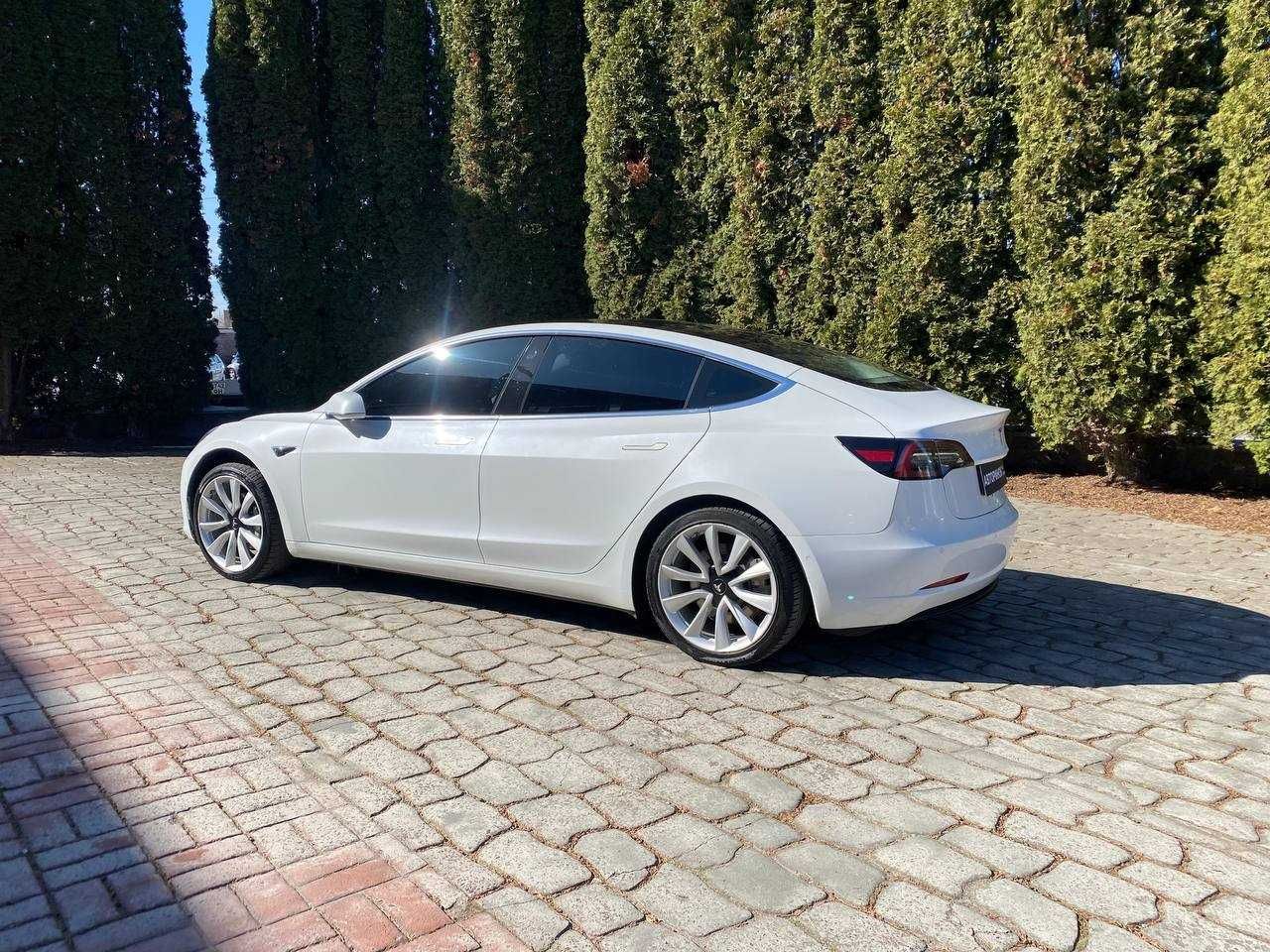 Tesla Model 3 2018 в ЛІЗИНГ | КРЕДИТ