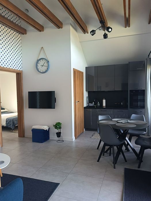 Tulichatki- domki w Beskidach z widokiem na jezioro