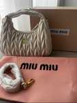Mala miu miu branca + caixa